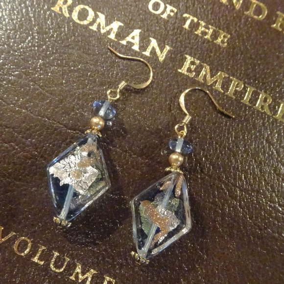 Handcrafted earrings made from diamond-shaped Murano - Picture 8 of 13